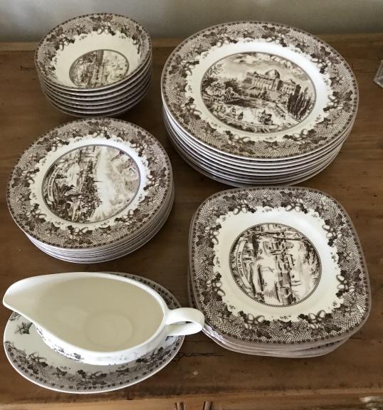 Johnson Brothers Historical America Dinner Service (1 of 3)