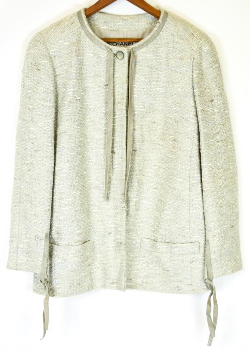 Vintage Chanel Boucle Jacket (1 of 10)