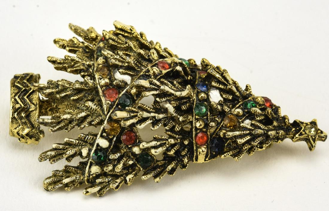 Vintage ART Costume Jewelry Christmas Tree Brooch: Vintage ART Costume Jewelry Christmas Tree Brooch. Signed. Gilt metal, enamel with rhinestones / paste stones. Measures just over 2 inches in length.