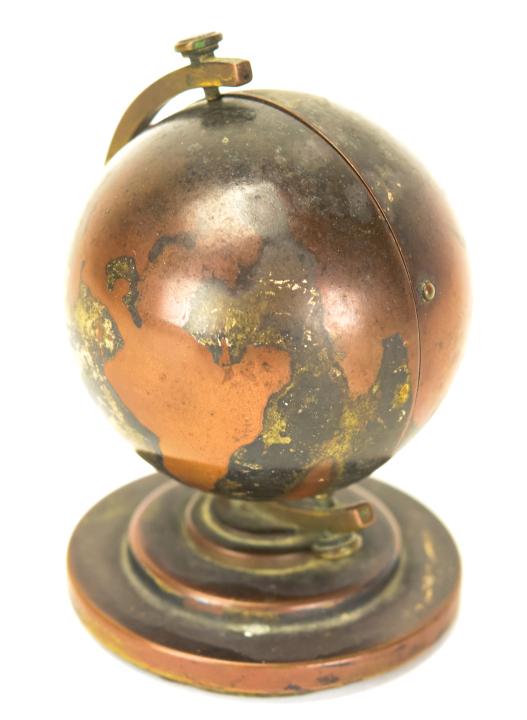 Mid C World Globe Brass Table Clock Europa Germany: 1950s Mid-Century World Globe Brass Table Alarm Clock by Europa, Germany. 3.5 inches x 3 inches