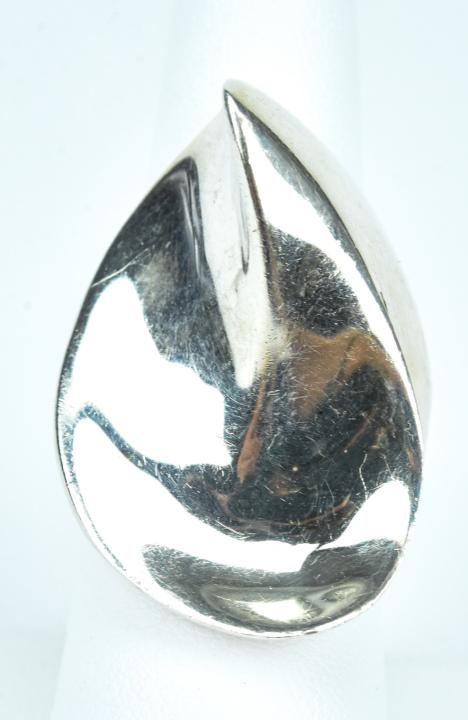 Vintage Sculptural Modernist Sterling Silver Ring (1 of 6)