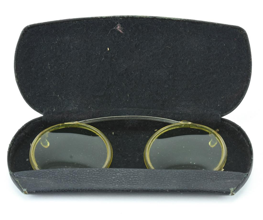 Antique C 1920s Glasses & Original Case: Antique C 1920s Glasses & Original Case. Case measures 5.25 inches in length.