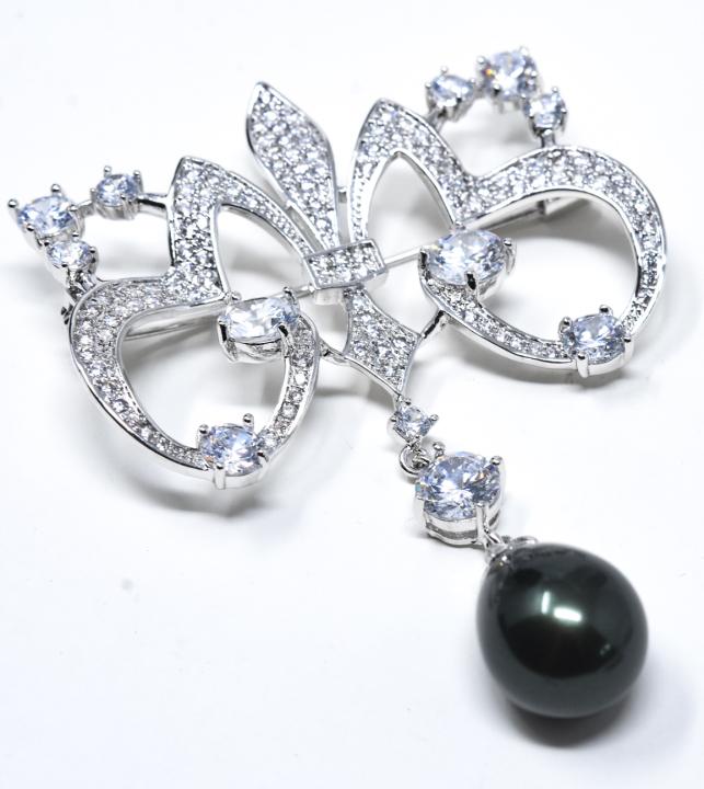 Rhodium Plated Faux Diamond Baroque Pearl Pendant (1 of 6)