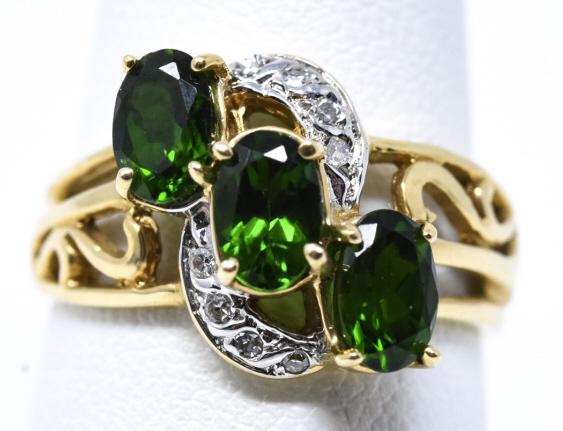 Estate 14kt Yellow Gold Tsavorite & Diamond Ring (1 of 5)