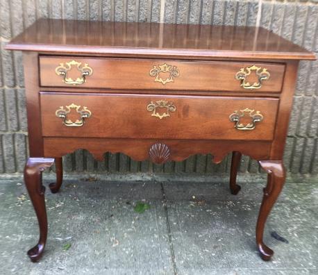 Chippendale Style Lowboy Chest (1 of 6)