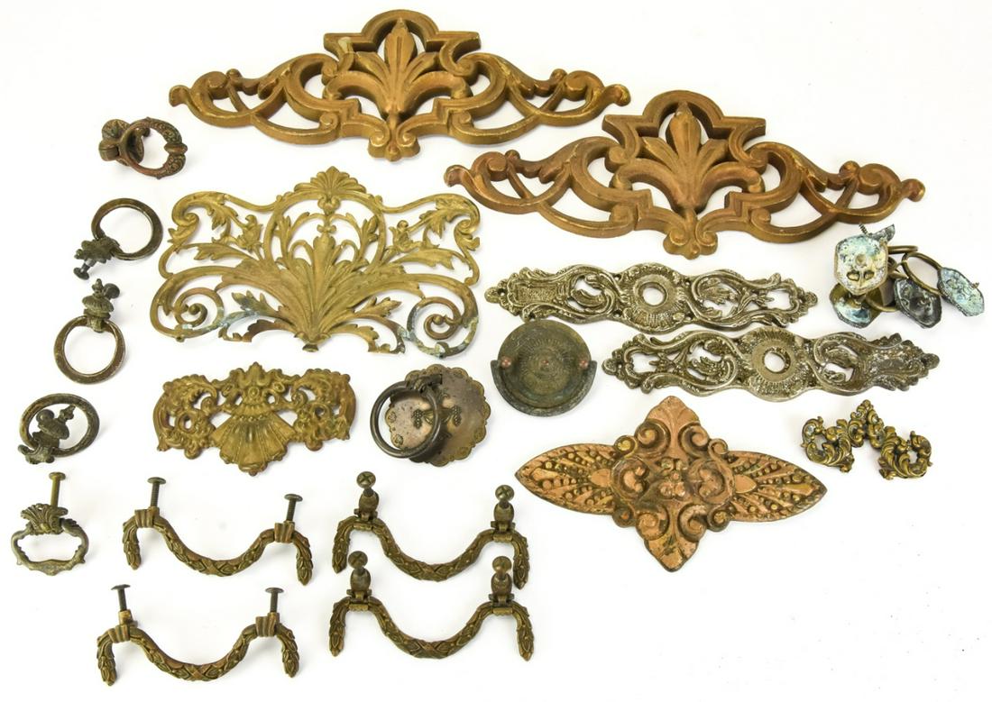 Lot Neoclassical Style Hardware Incl Drawer Pulls (1 of 9)