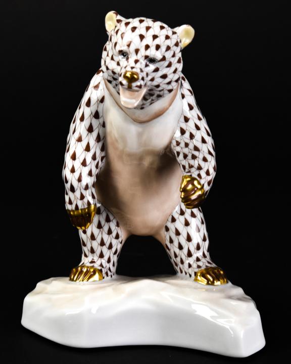 Herend Porcelain "Kingdom Classic" Bear (1 of 8)
