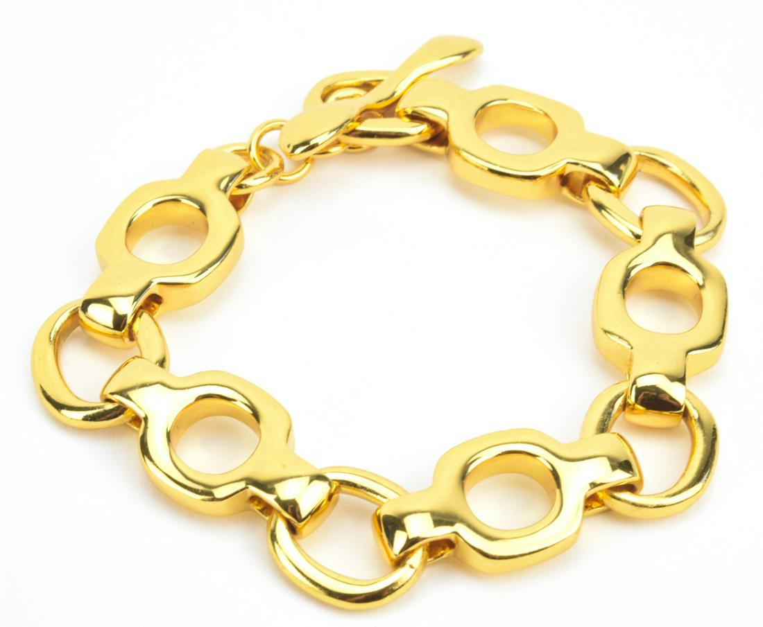 Vintage Robert Lee Morris Gilt Bracelet: Vintage Robert Lee Morris Gilt Bracelet. Signed. Measures 8 inches in length.