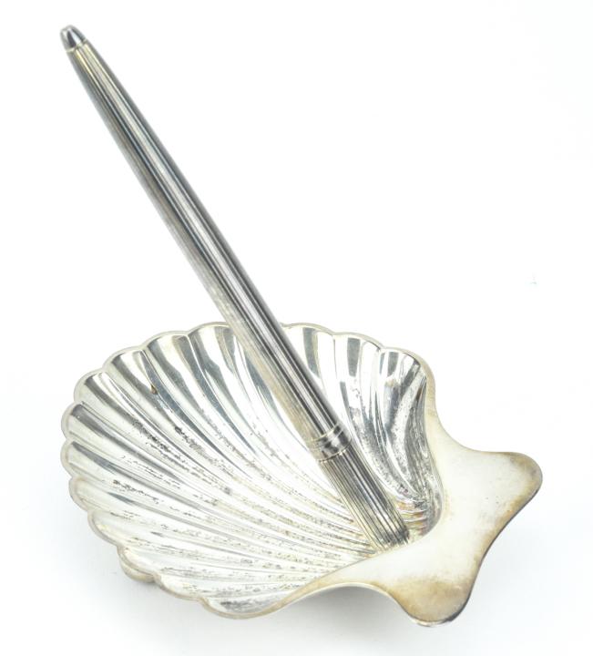 Vintage Tiffany & Co. Sterling Silver Pen Holder (1 of 10)