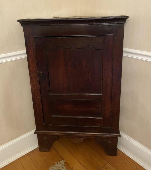 Antique Chippendale Corner Cabinet (1 of 8)