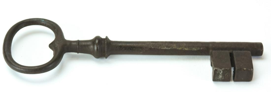 Antique 19th C French Large Scale Skeleton Key (1 of 6)
