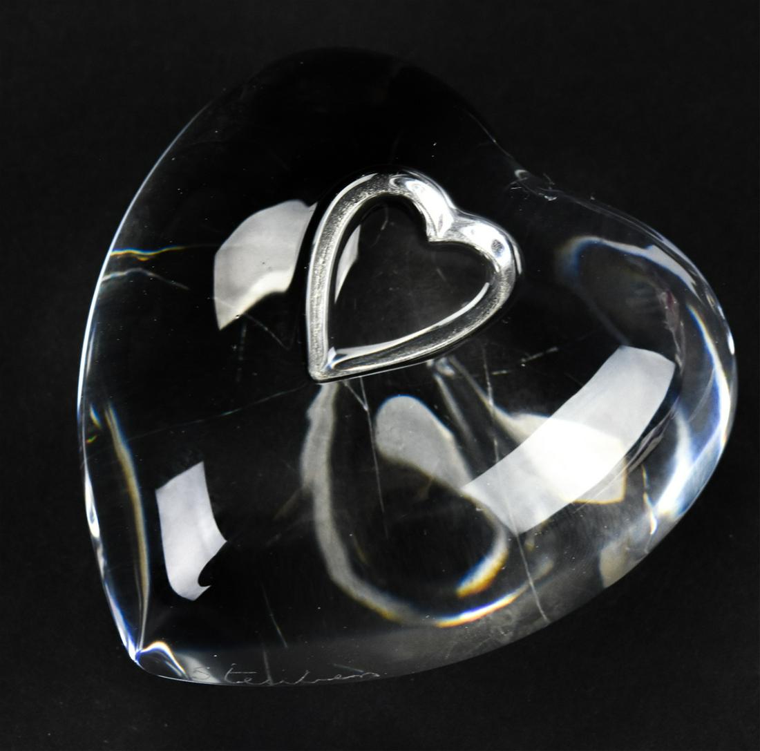 Steuben Eric Hilton Heart to Heart Hand Cooler (1 of 5)