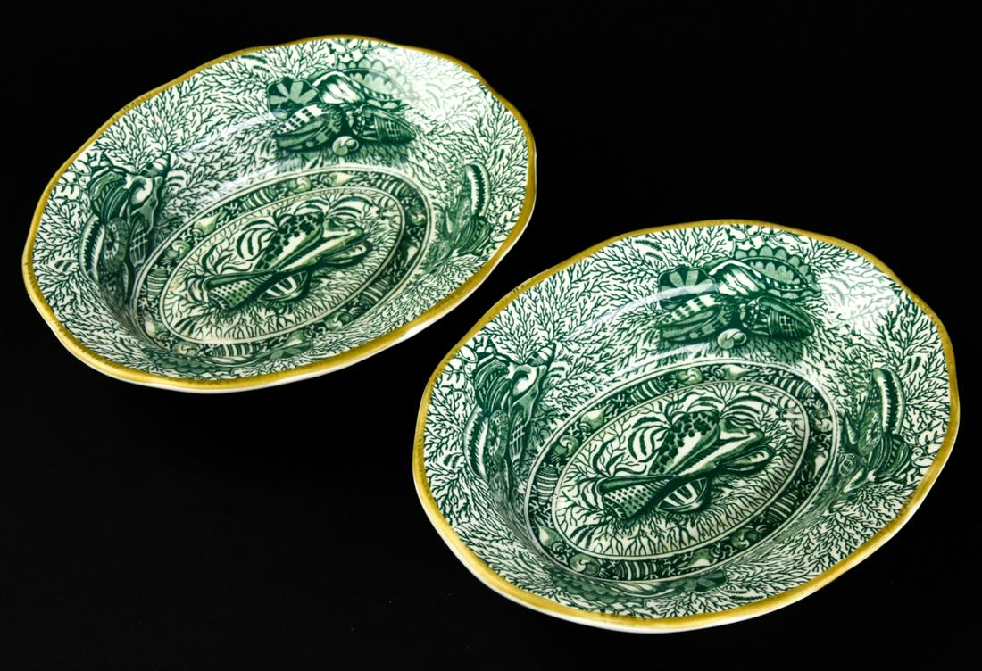 Pair Mottahedeh Winterthur Torquay Dishes: Pair Mottahedeh Winterthur Reproduction Green Torquay Pattern Dishes. Measures 1.75 inches x 6.5 inches x 5 inches. This sale is online only - no public preview or live in house sale will be held - pl