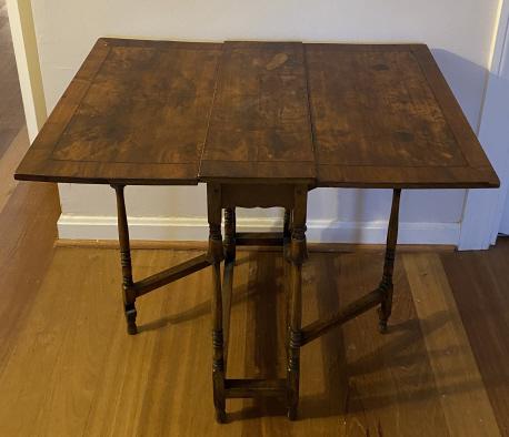 William & Mary Style Burled Gateleg Table (1 of 9)