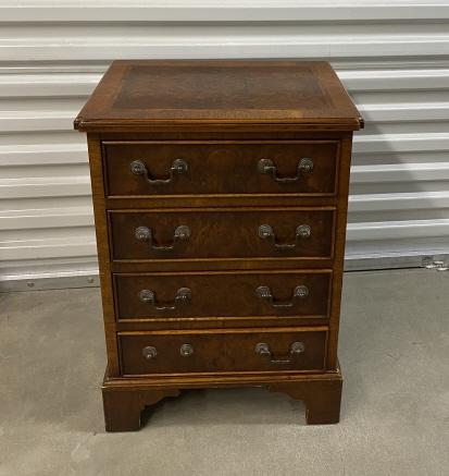 Chippendale Style Small Chest of Drawers (1 of 8)