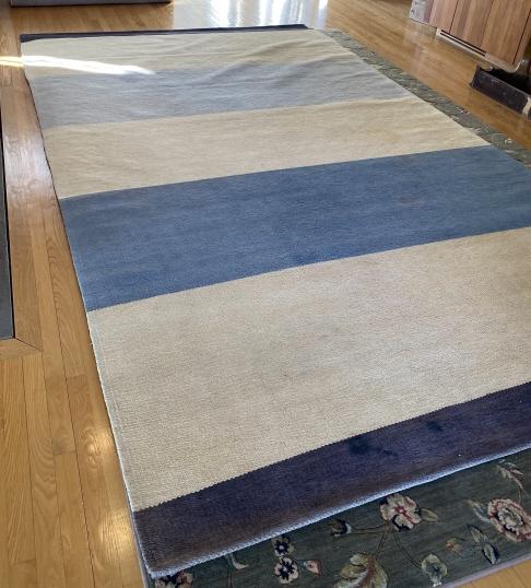 Contemporary Striped Machine Made Carpet (1 of 9)