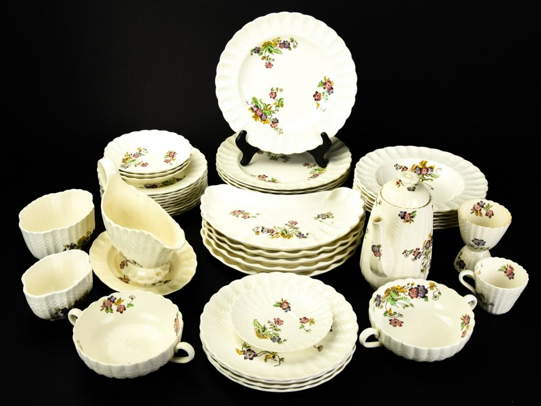 Spode China Wicker Lane Partial Dinner Service (1 of 9)