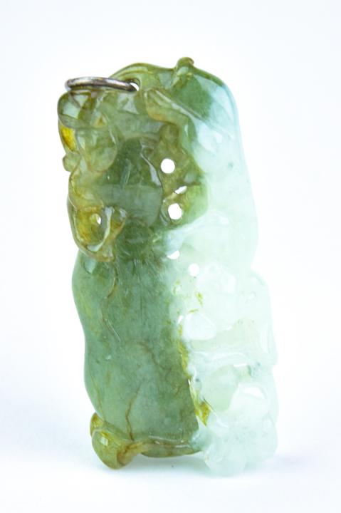 Chinese Hand Carved 2 Tone Jade Necklace Pendant (1 of 8)