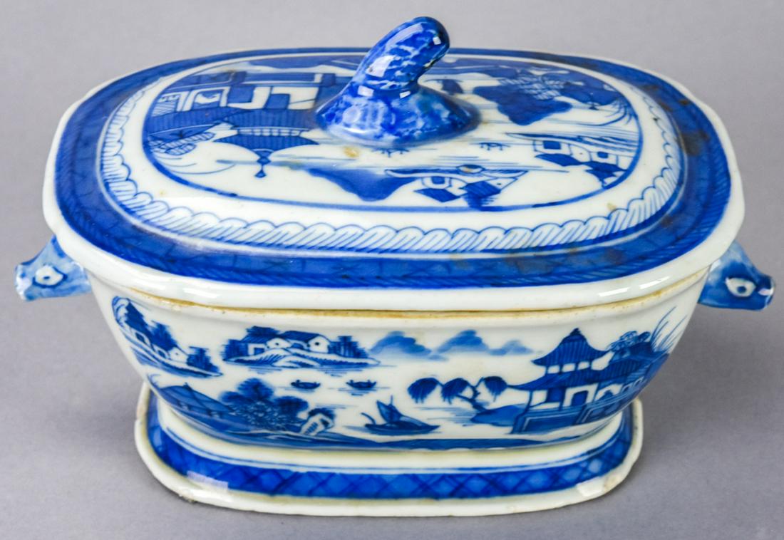 Antique Chinese Canton Blue & White Tureen (1 of 8)