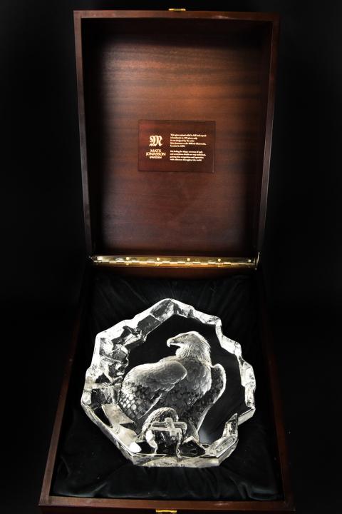Mats Jonasson Crystal Bald Eagle Relief Sculpture (1 of 9)