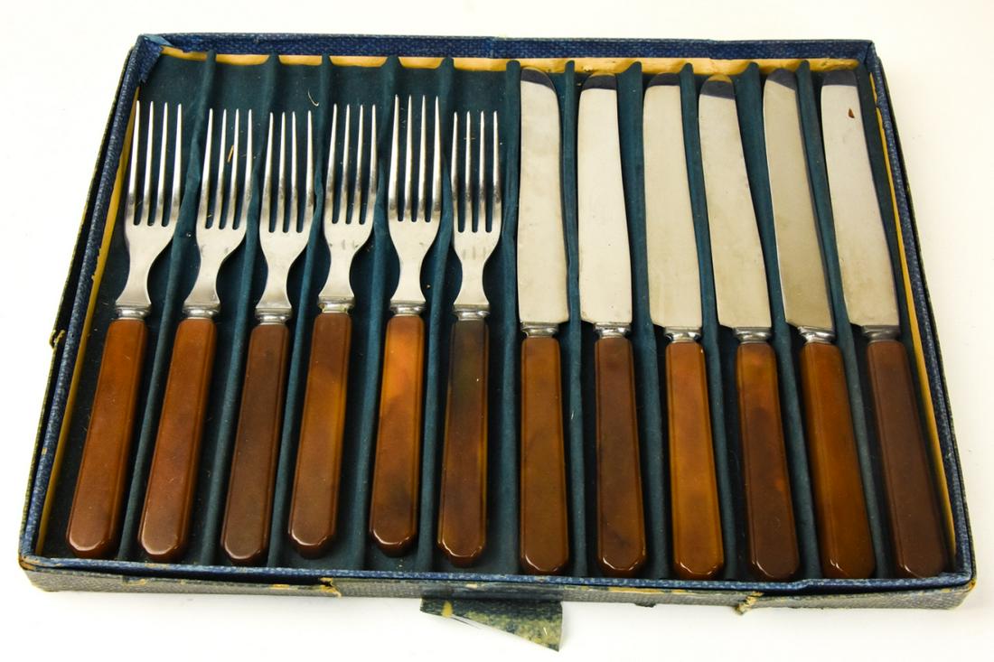 Set Vintage Bakelite & Stainless Steel Flatware (1 of 6)