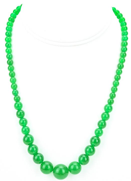 Chinese Green Nephrite Jade Beaded Necklace (1 of 6)