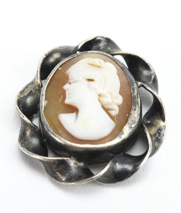 Sterling Framed Natural Shell Portrait Cameo (1 of 6)