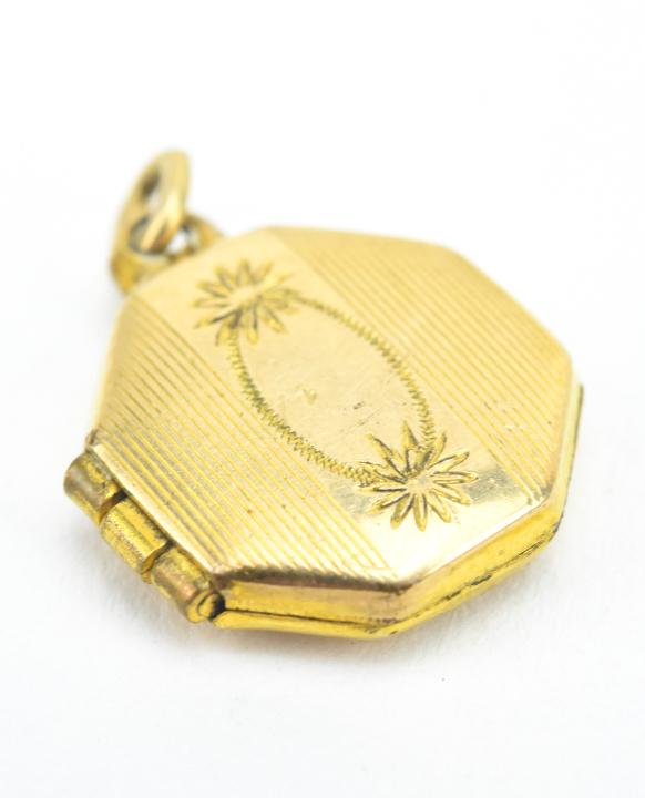 Antique Art Deco Miniature Gold Filled Locket: Antique Art Deco Miniature Gold Filled Locket Necklace Pendant. Measures nearly .75 of an inch in length with the bail.