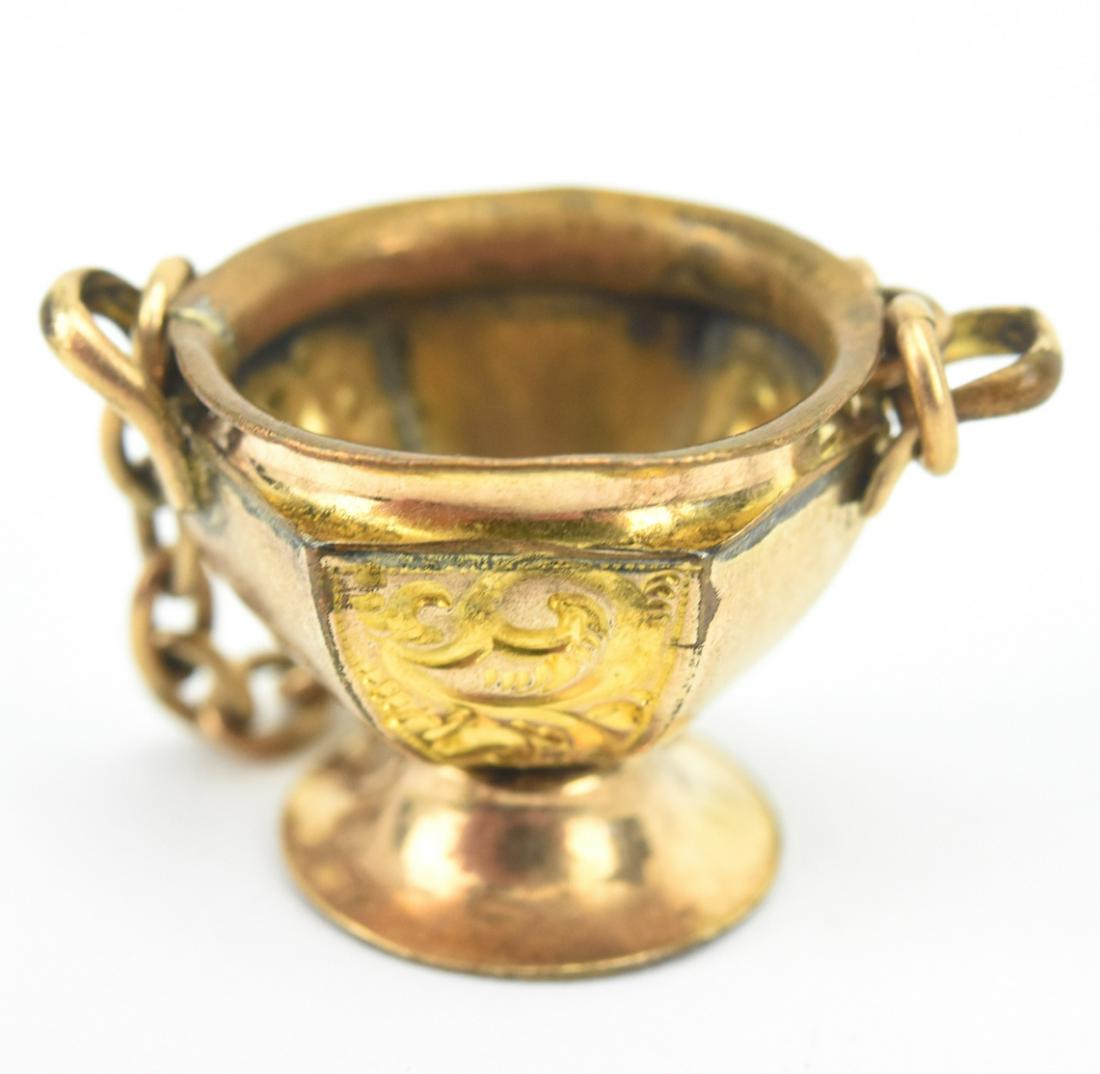 Antique 19th C Gold Georgian Urn Pendant or Fob: Antique 19th C Gold Georgian Urn Pendant or Fob. Acid tests as 10kt, may be gold filled. Measures 1.25 inches in length.