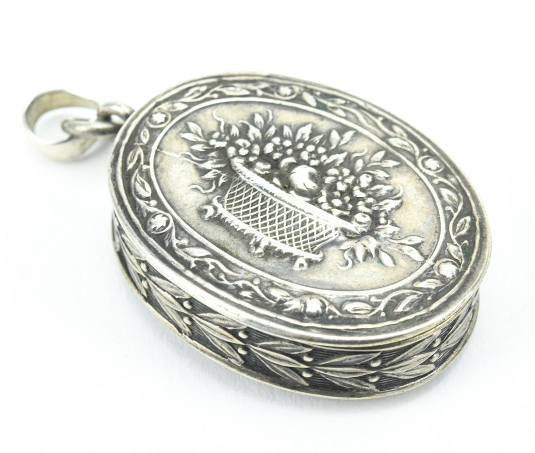 Antique 19th C Repousse 800 Silver Locket (1 of 6)