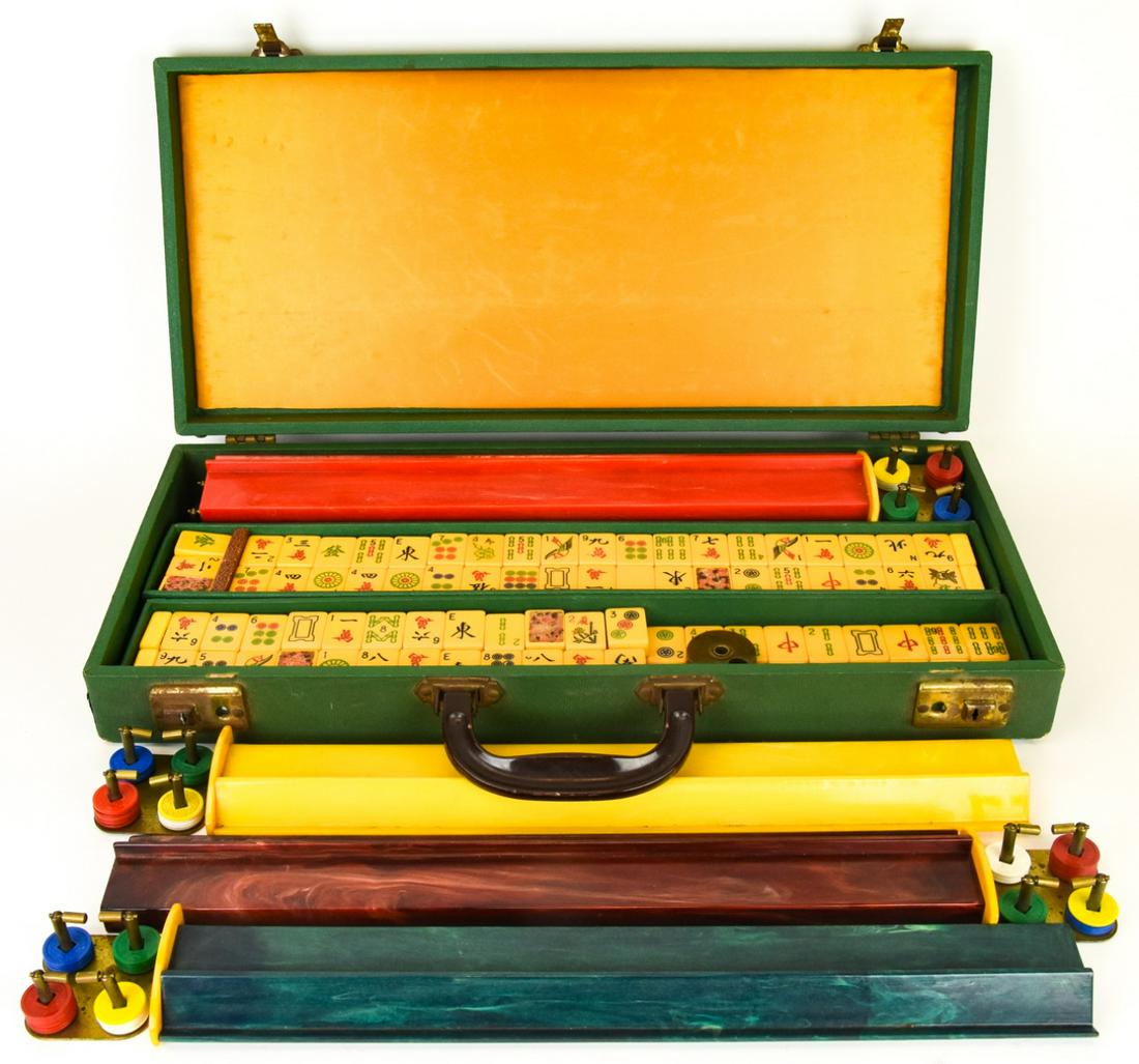 Mid Century Bakelite Mahjong Set (1 of 5)