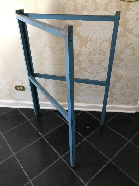 Antique 19th C Amish Wooden Quilt Rack Stand (1 of 2)