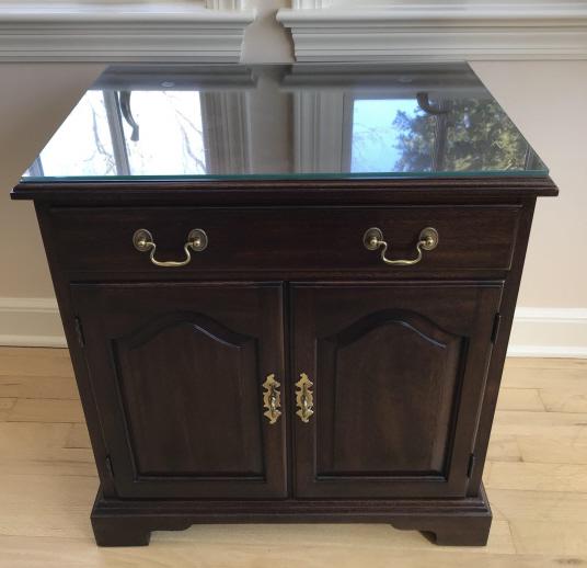 Henkel Harris Mahogany Nightstand or End Table (1 of 3)
