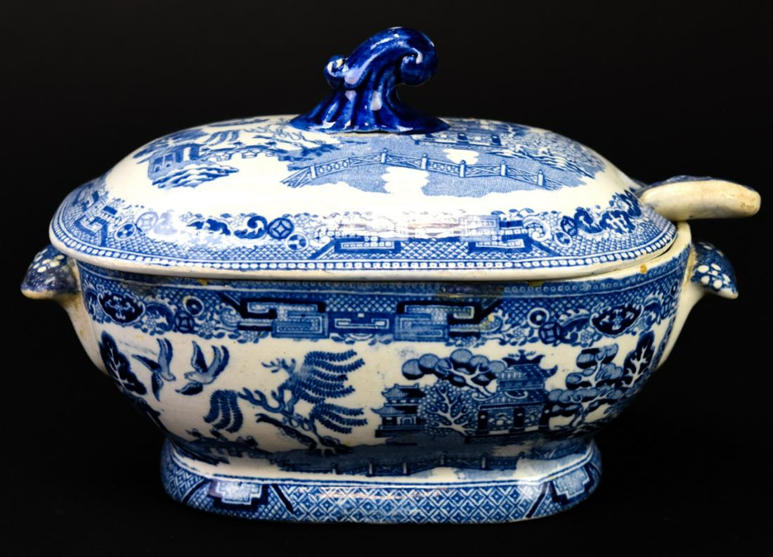 Antique 19th C English Blue Willow Tureen w Ladle (1 of 11)