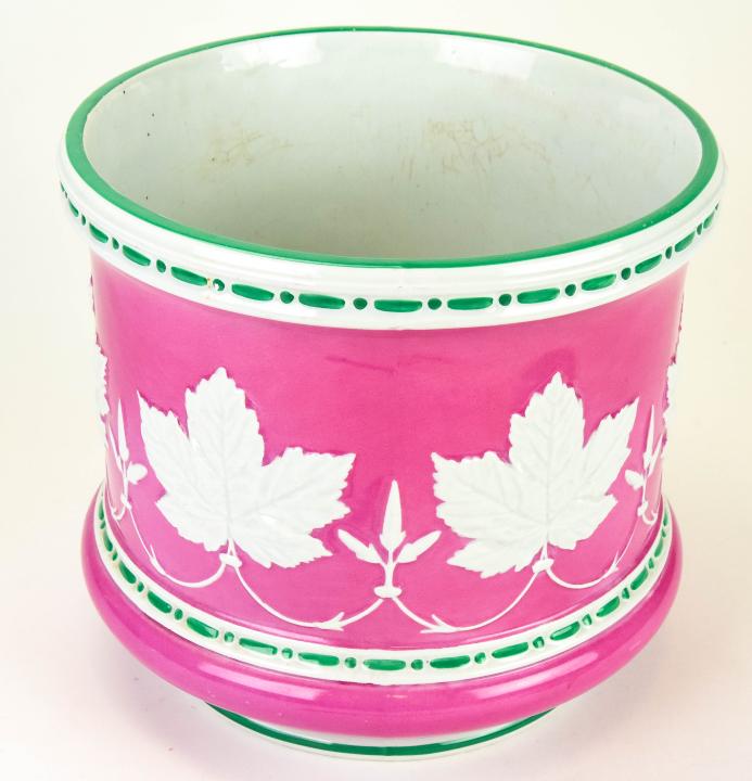 Copeland Spode Hand Painted Planter: Copeland Spode Hand Painted Planter with Maple Leaf Motif in Relief. 7 inches x 9 inches in diameter.