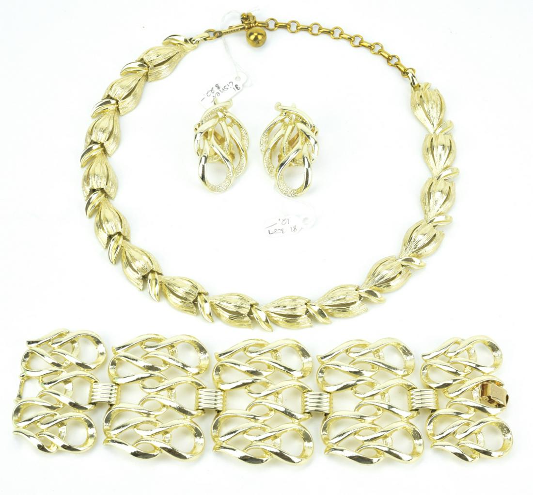 Collection Vintage Gilt Metal Costume Jewelry (1 of 8)