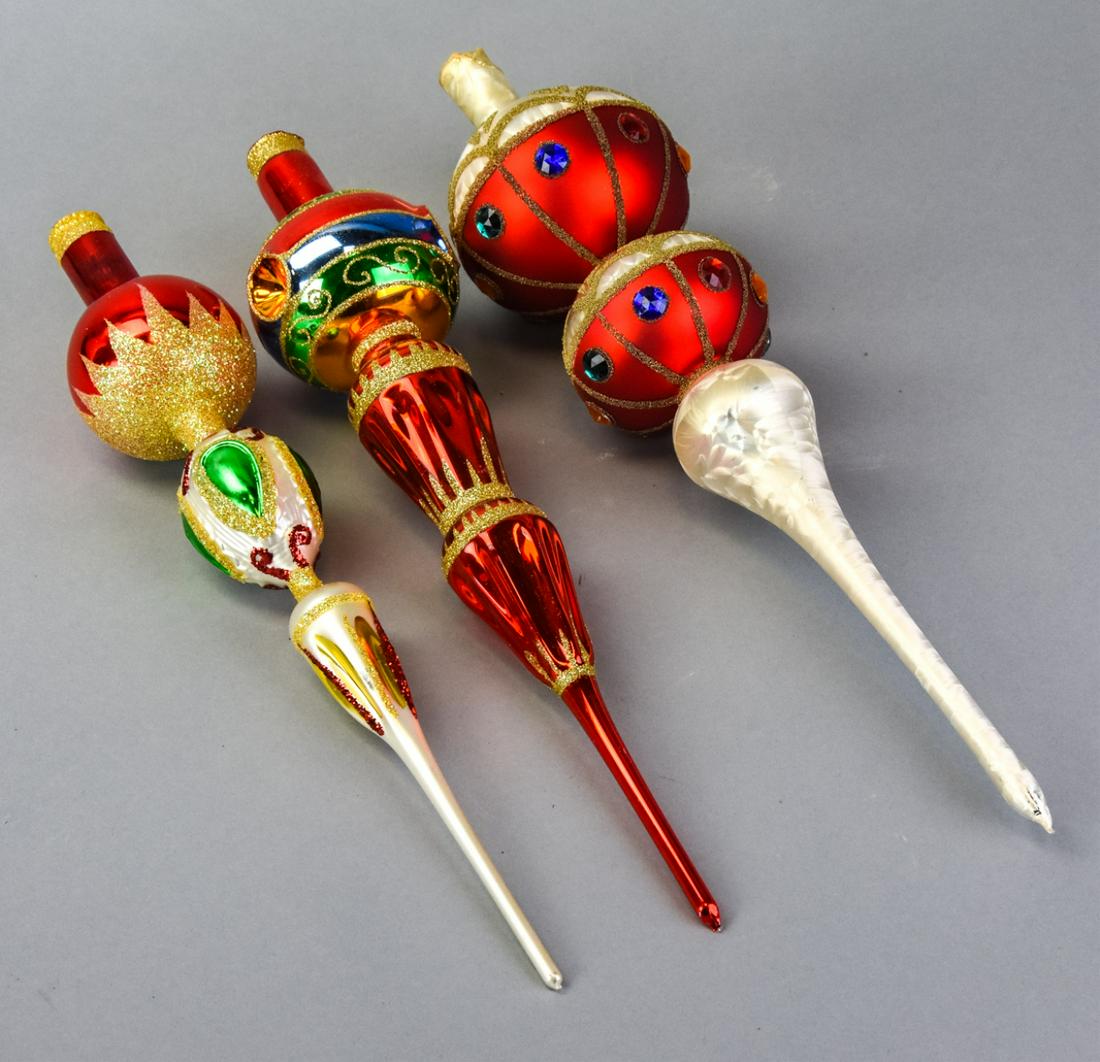 3 Vintage Christmas Tree Toppers (1 of 5)