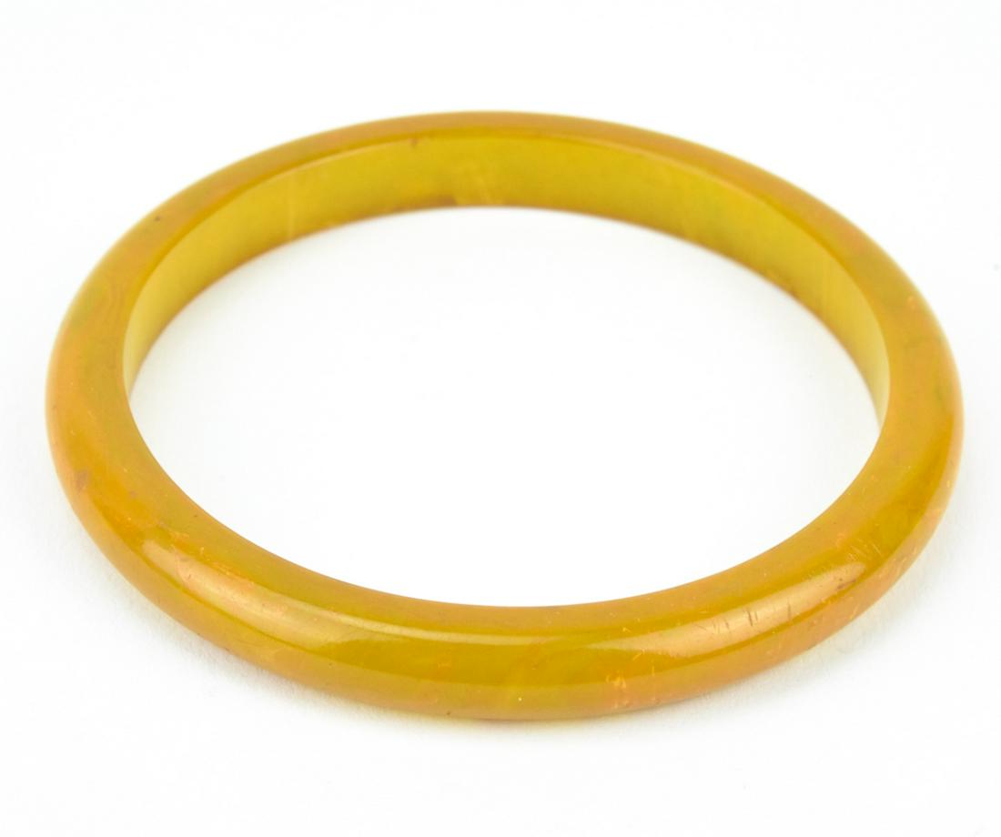 Vintage Retro Era Amber Bakelite Bangle Bracelet (1 of 5)