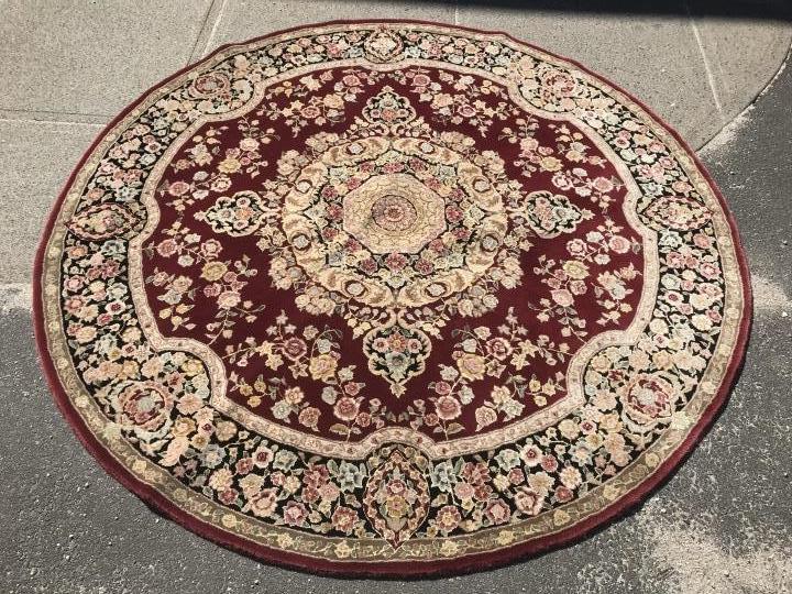 Machine Made Wool Oriental Round Floral Carpet (1 of 6)