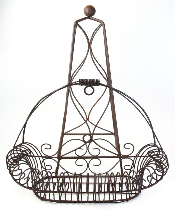 2 Wrought Iron Decorative Garden Ornaments (1 of 9)