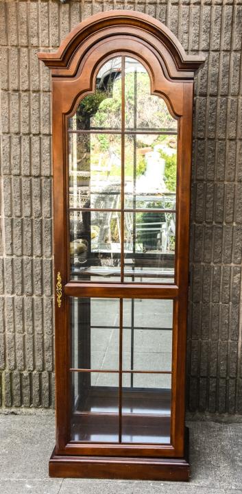 Chippendale Style Glass Front Lit Display Cabinet (1 of 8)