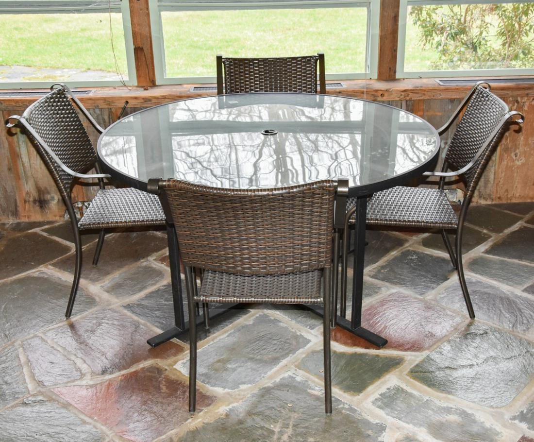 Cast Aluminum Dining Table w Four Woven Chairs (1 of 9)