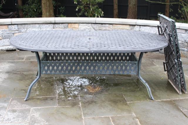 Outdoor Extendable Cast Iron Dining Table (1 of 4)