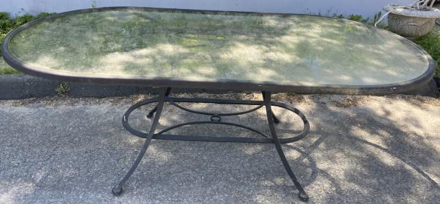 Oval Metal Outdoor Dining Table W Glass Top (1 of 5)