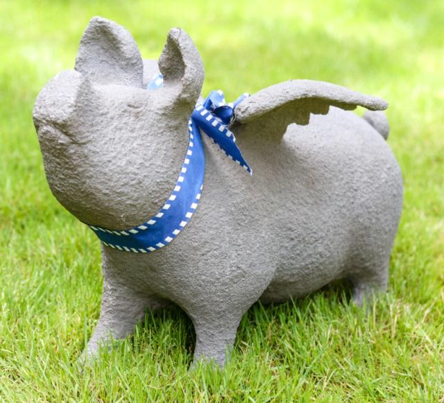 Outdoor Cast Resin Flying Pig Garden Statue (1 of 4)