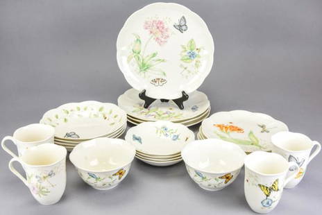 Lenox Butterfly Meadow Porcelain Service for 4: Lenox Butterfly Meadow Porcelain Service for 4. Includes dinner and lunch plates, 4 large and small bowls, 4 mugs and 2 small serving bowls. Dinner plate measures 10 inches in diameter.