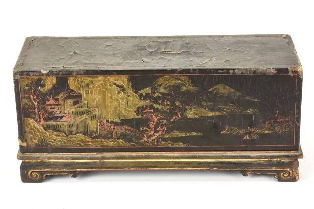 Antique Chinoiserie Lacquer Box W Gilt (1 of 9)