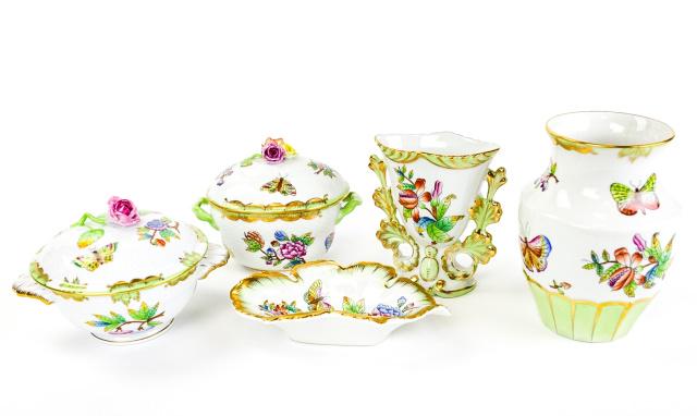 Collection Herend Queen Victoria Table Items (1 of 10)