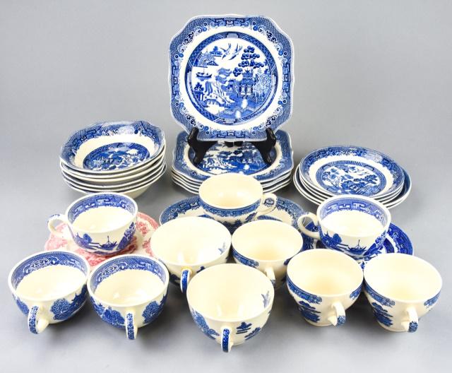 Johnson Bros English Blue Willow Porcelain Service (1 of 10)