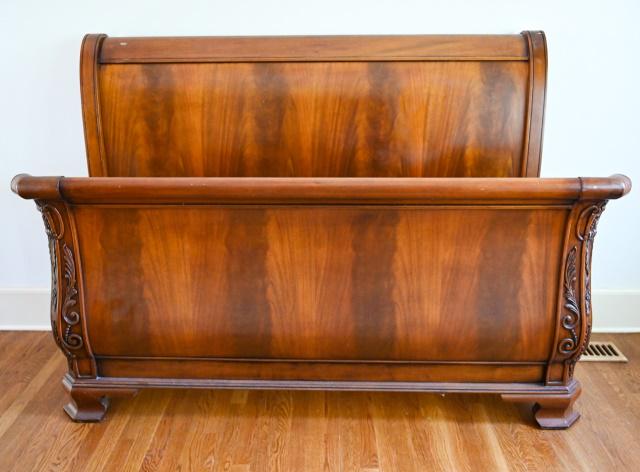 Carved Queen Size Sleigh Bed (1 of 6)